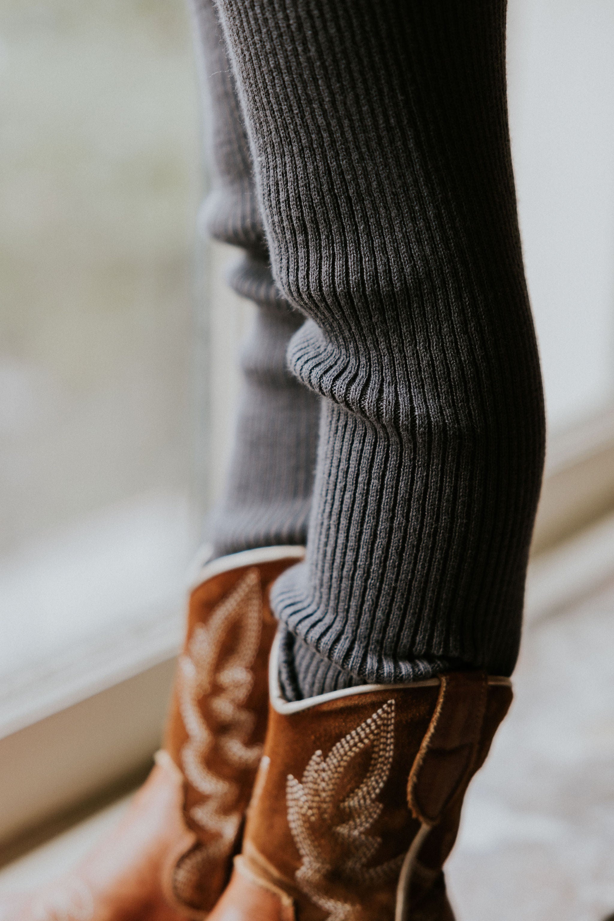 Yuki Knitted Legging Fine Rib Charcoal