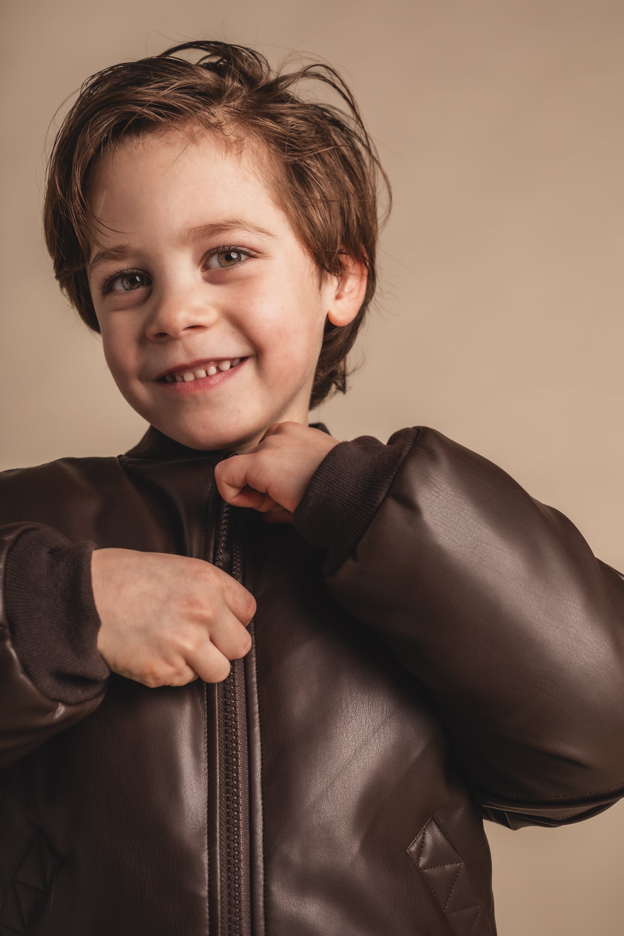 Baje Studio Luigi Jas Brown Choco