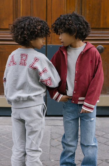 Charlie Petite Jones Sweater Unisex