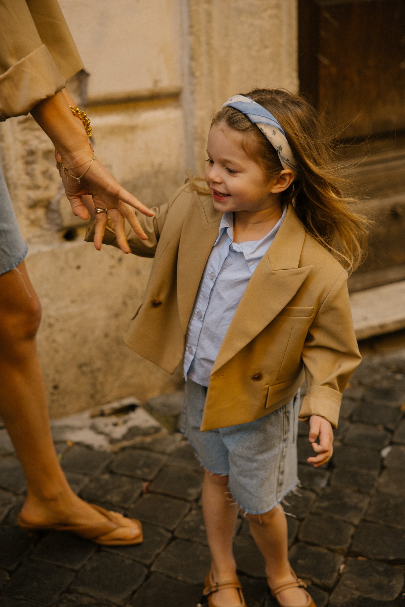 Charlie Petite Rosie Blazer Mom X Mini Camel: Girls