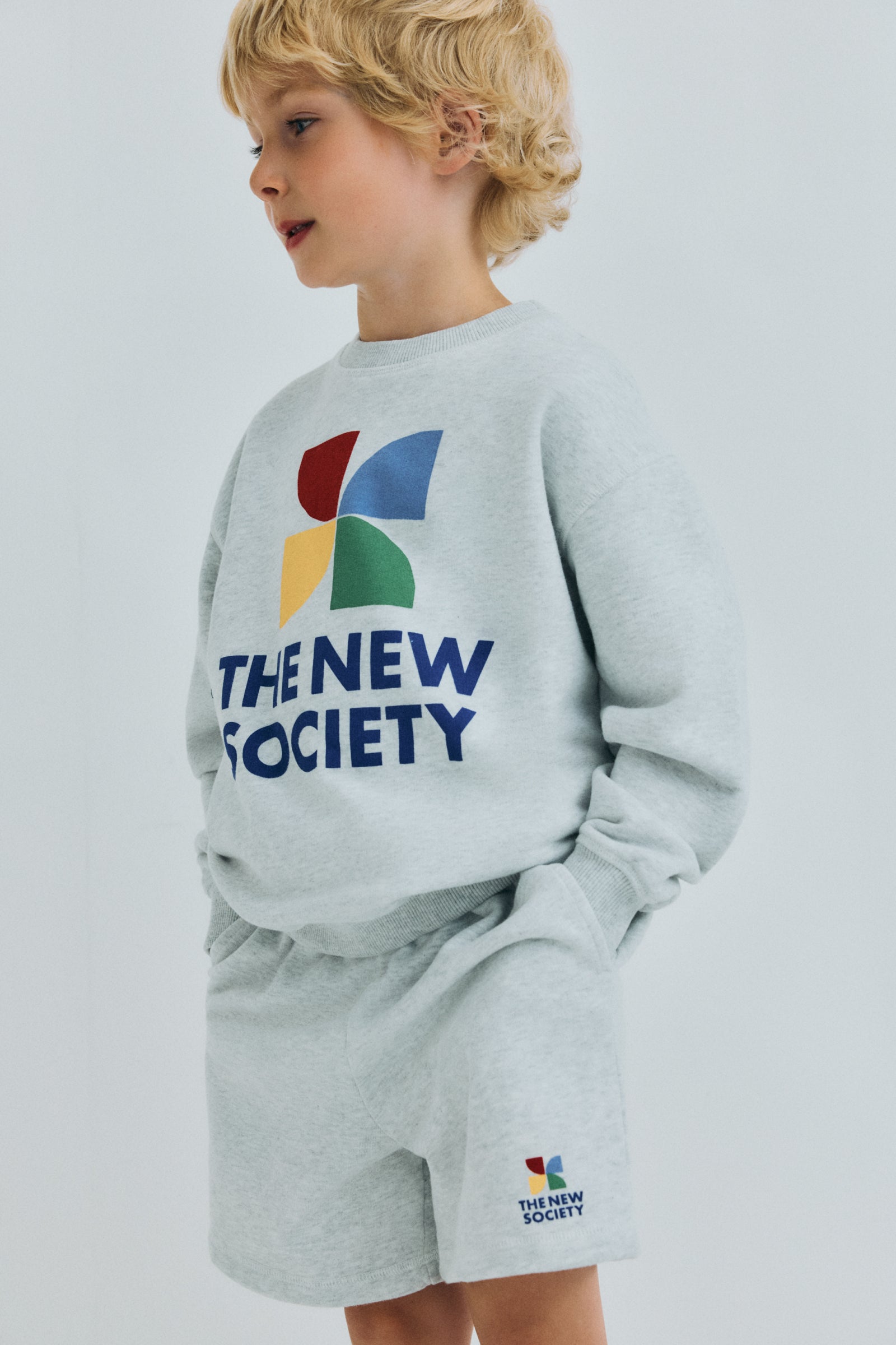 The New Society Logo Short Light Grey Melange
