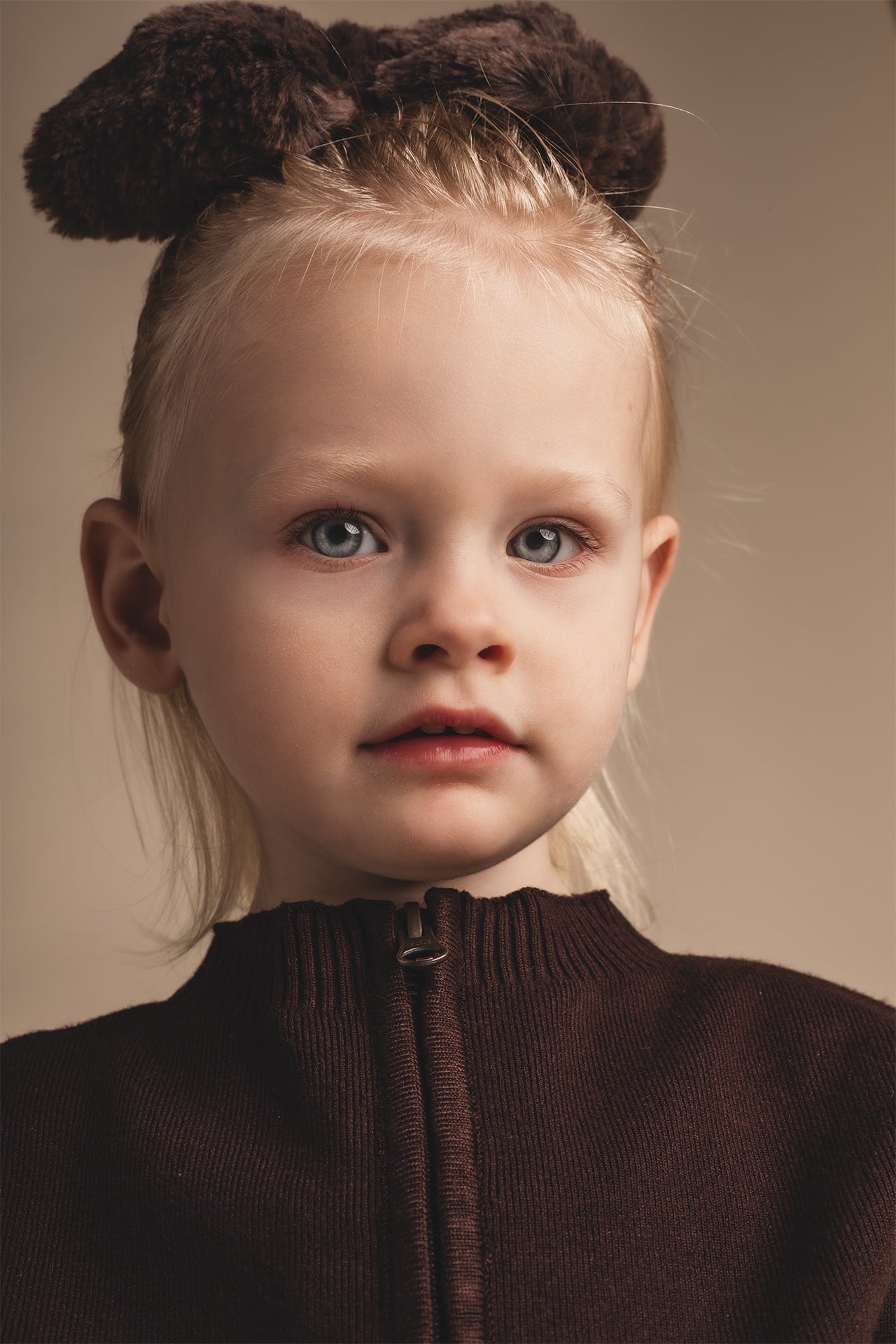 Baje Studio Meza Brown Choco Top
