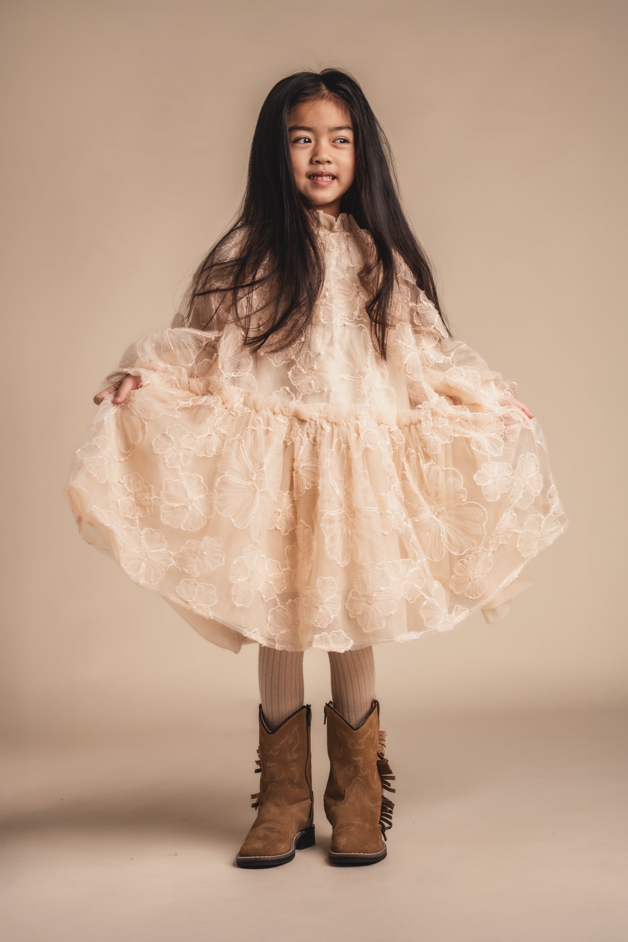 Baje Studio Izebelle Jurk Beige