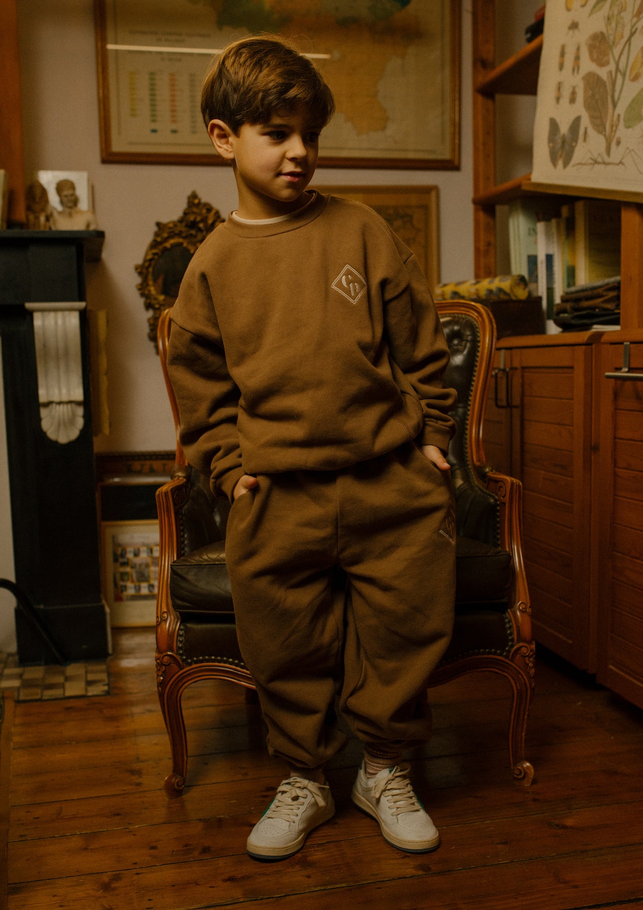 Charlie Petite Pepe Sweater Brown Unisex