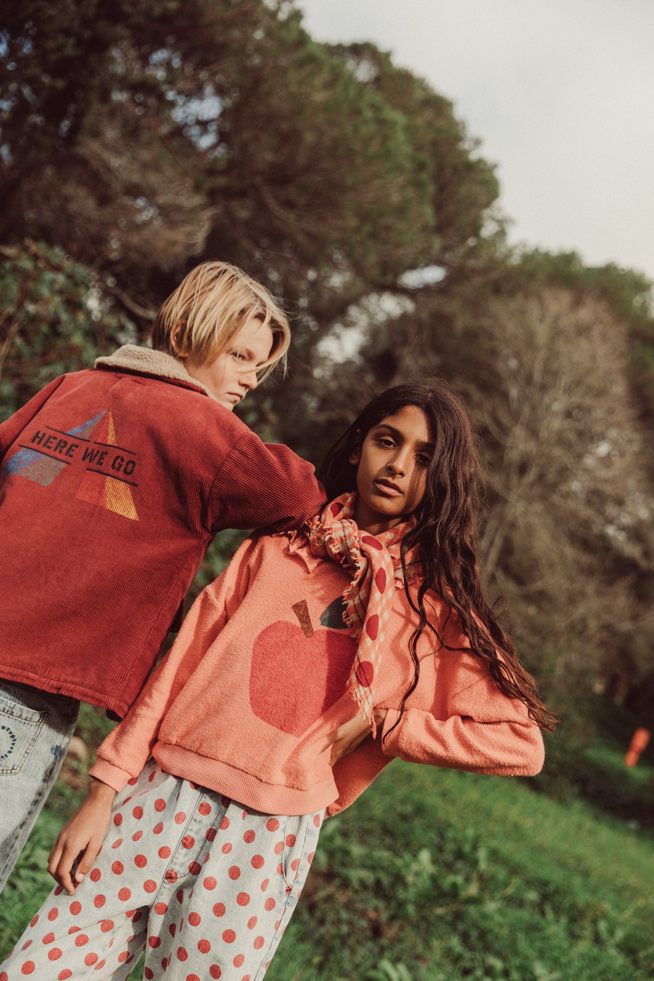 Piupiuchick Sweatshirt W/Collar | Pink W/ Apple Print